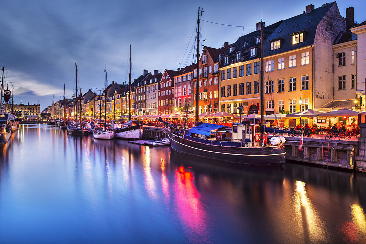Copenhagen canal night lights