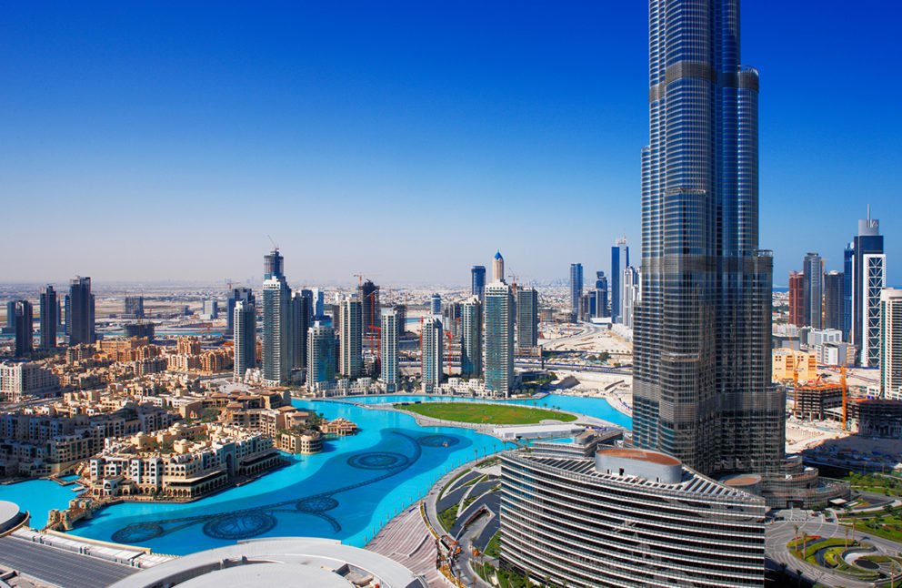 dubai hotels pool skyscrapers