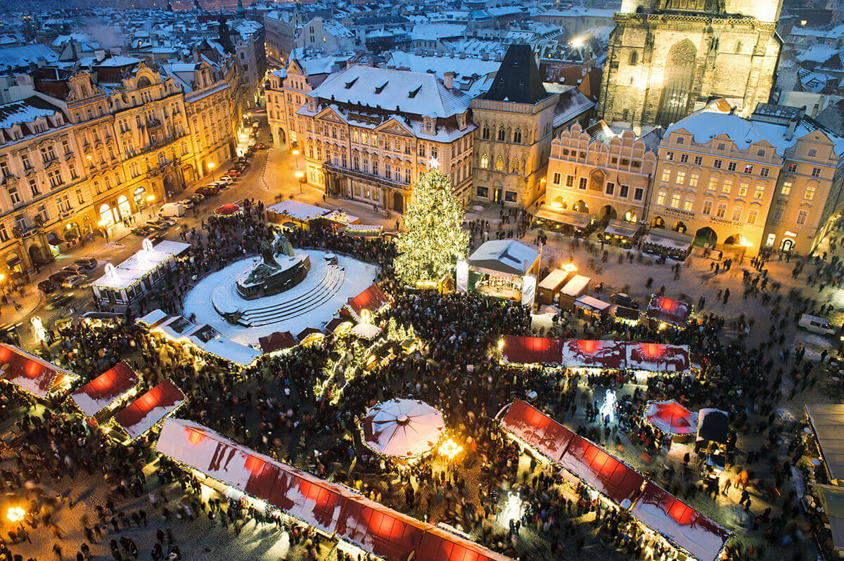 Trade fair in old town in Prague, Christmas