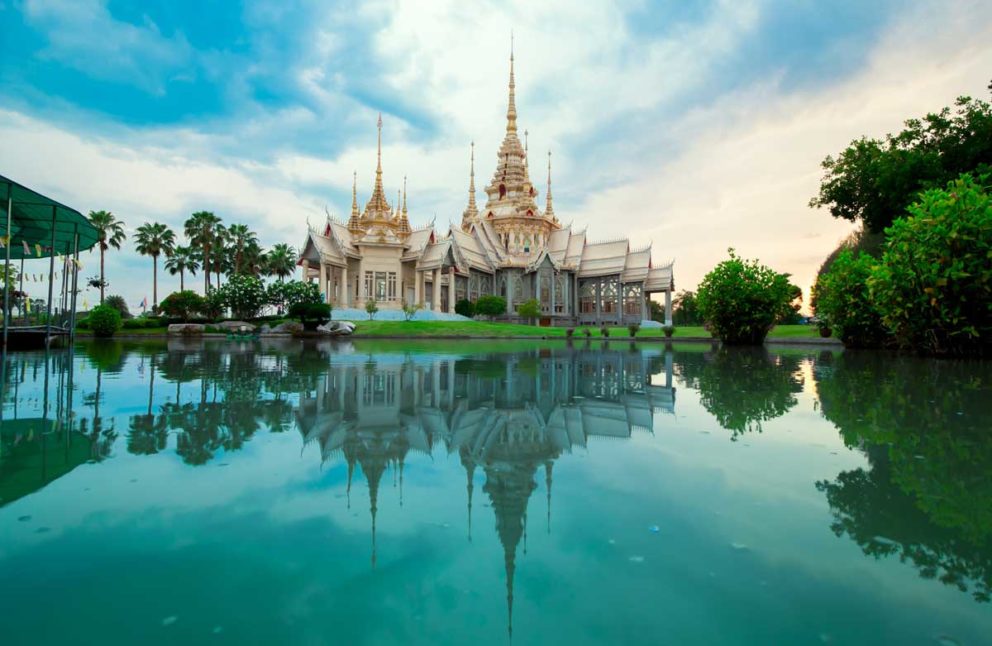 thailand palace backpacking